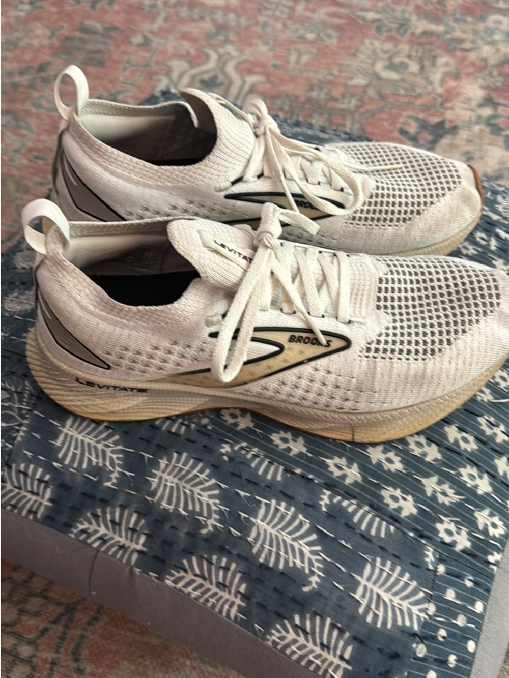 Brooks White Knit Running Sneakers with Subtle Gray Accents. Size 9